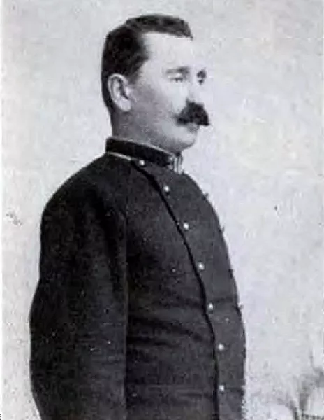 Metszet Endrődyről